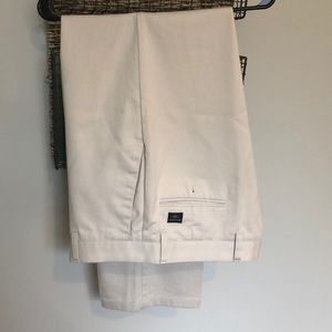 34x32 Dockers khaki slacks